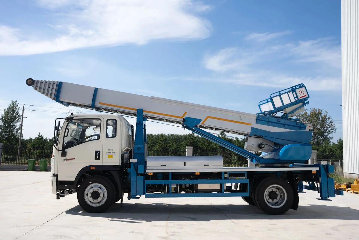 偃师云梯上料车租赁费用