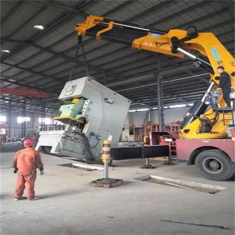 偃师80吨折臂吊车出租附近电话